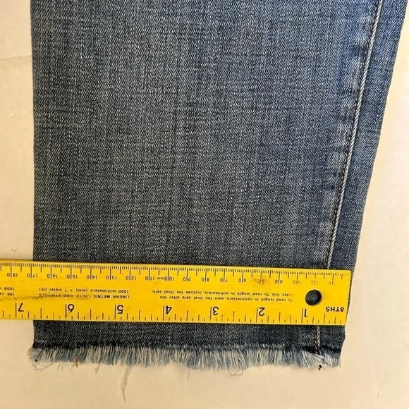Chicos So Slimming Ankle Frayed-Hem Girlfriend Jeans Sz-12R (Chicos-2R) A15 - Picture 10 of 13